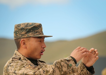 NOLES 16: Mongolian Armed Forces, U.S. Marines train for riot situation