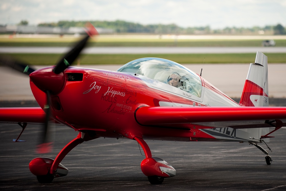 2016 Fort Wayne Air Show takes flight