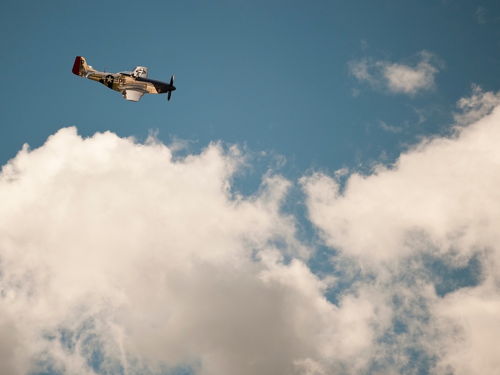 2016 Fort Wayne Air Show takes flight