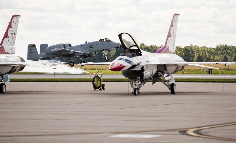 2016 Fort Wayne Air Show takes flight