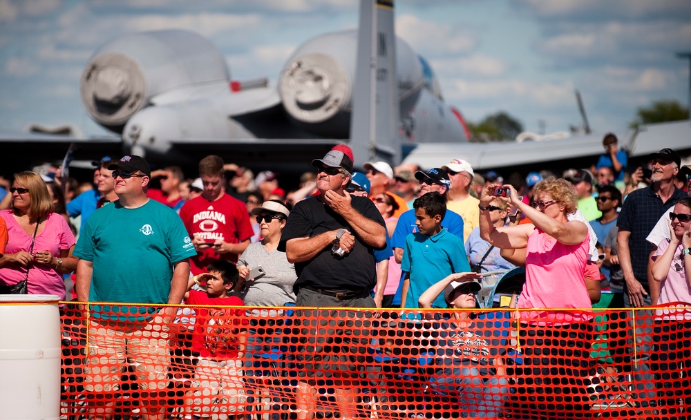 2016 Fort Wayne Air Show takes flight