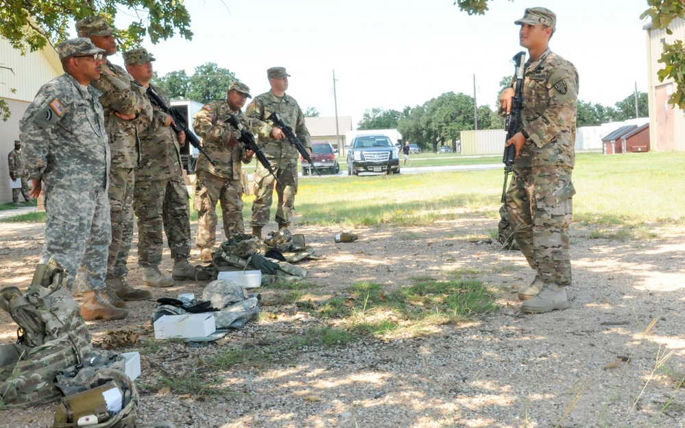 369th Sustainment Brigade Soldiers conduct marksmanship training at Fort Hood
