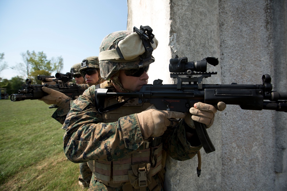 U.S. Marines train with Romanian Jandarms for embassy reinforcement exercise