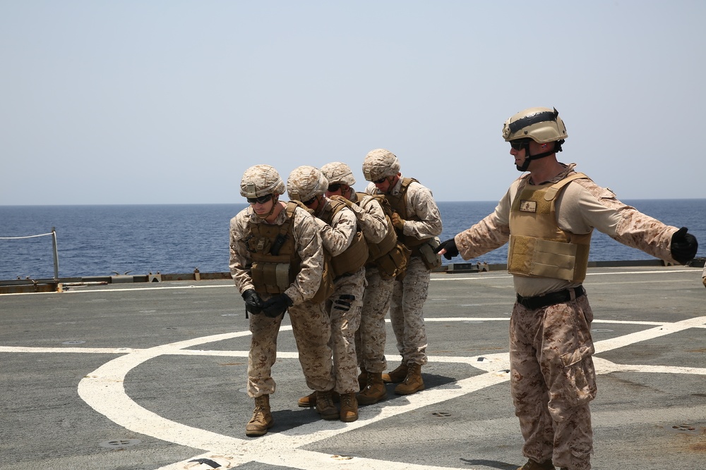 22nd MEU BLT, EOD Marines Conduct Breach Taining