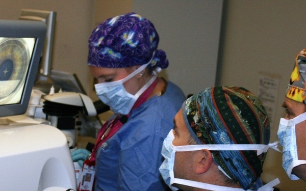 Naval Hospital Bremerton Ophthalmology Clinic Opens Eyes of Local Military Optometrists