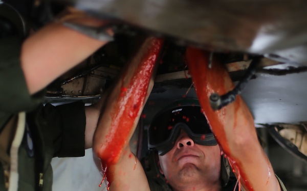 Valiant Shield 16: Maintainers keep operations flowing