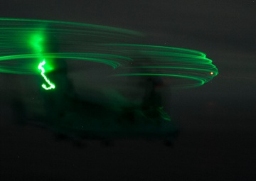 VMM-262 Marines refine night takeoff, landing capabilities