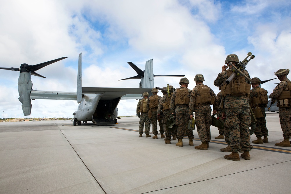 Valiant Shield 16: Marines seize airfield on Tinian