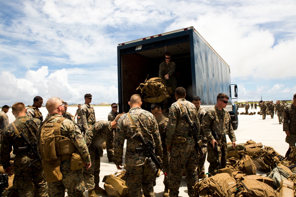 Valiant Shield 16: Marines seize airfield on Tinian