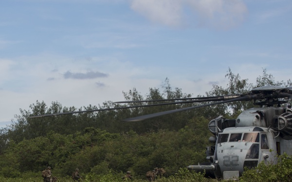 Valiant Shield 16: helicopter-borne raid to secure Orote Airfield on U.S. Naval Base Guam