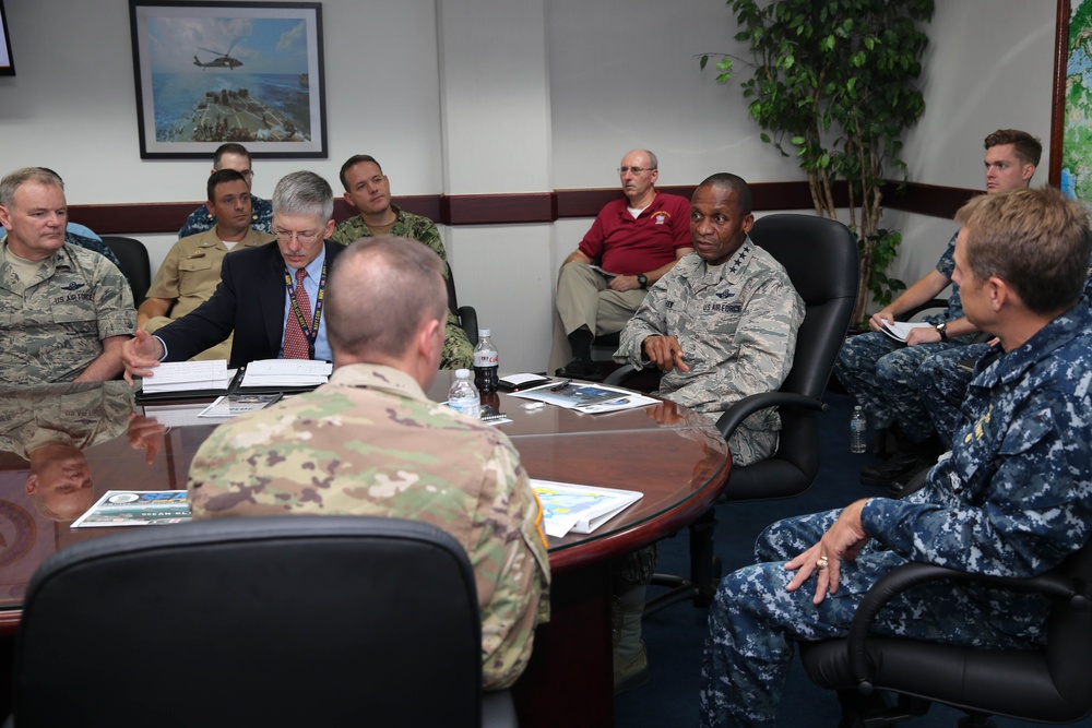 USTRANSCOM visits Singapore Logistics Units