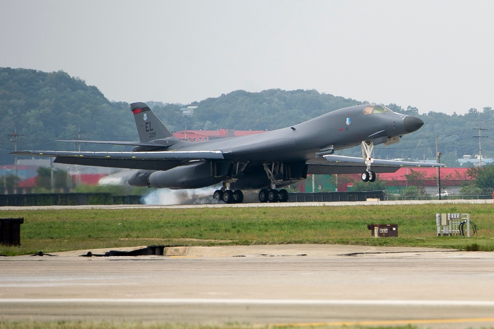 B-1B Lancer makes closest flight ever to North Korea