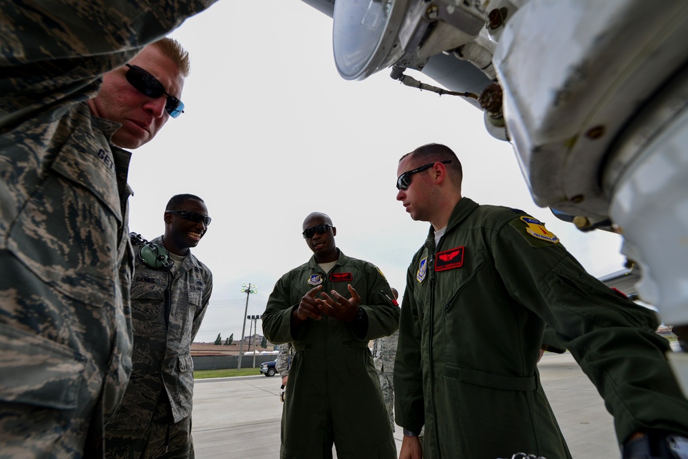 B-1B makes closest flight ever to North Korea