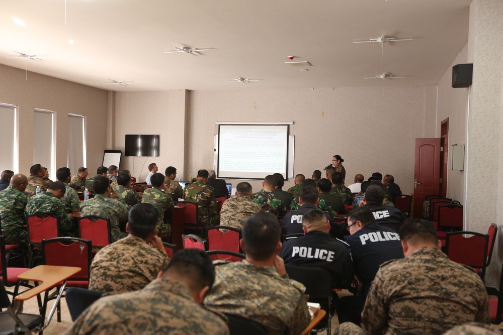 Mongolian Armed Forces, U.S. Marines welcome other nations to NOLES