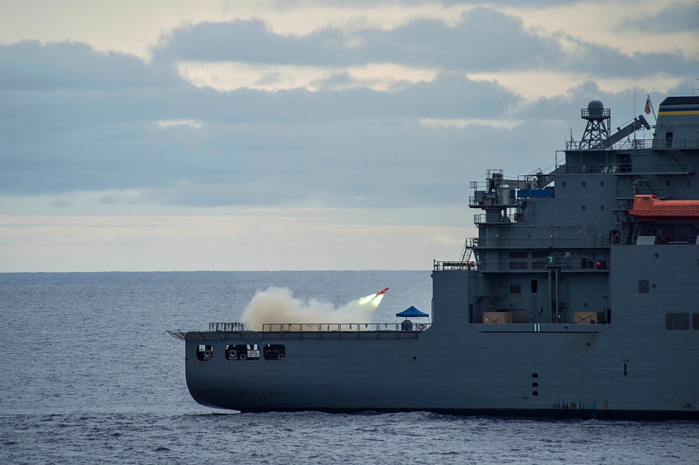 Valiant Shield 16: U.S. Navy Executes SAMEX