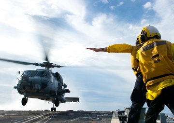 Joint Forces Complete Biennial Valiant Shield 2016