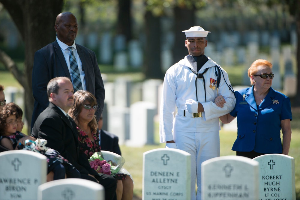 Arlington Lady Paula McKinley