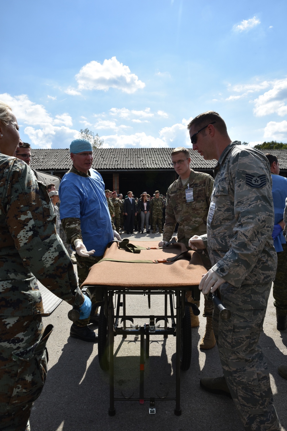 Prime minister of Slovenia visits emergency medical training at IR 16