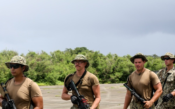 Valiant Shield 16: Kilo 3/3 Marines Conduct Airfield Seizure
