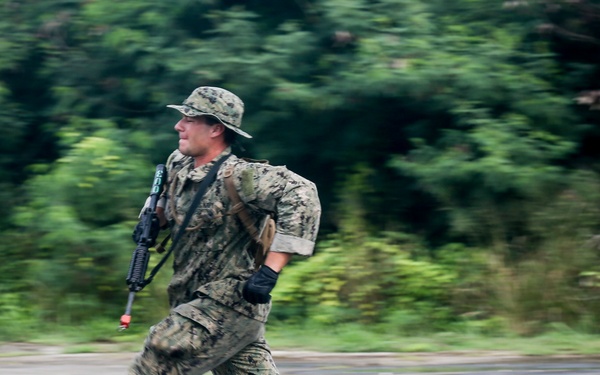 Valiant Shield 16: Kilo 3/3 Marines Conduct Airfield Seizure
