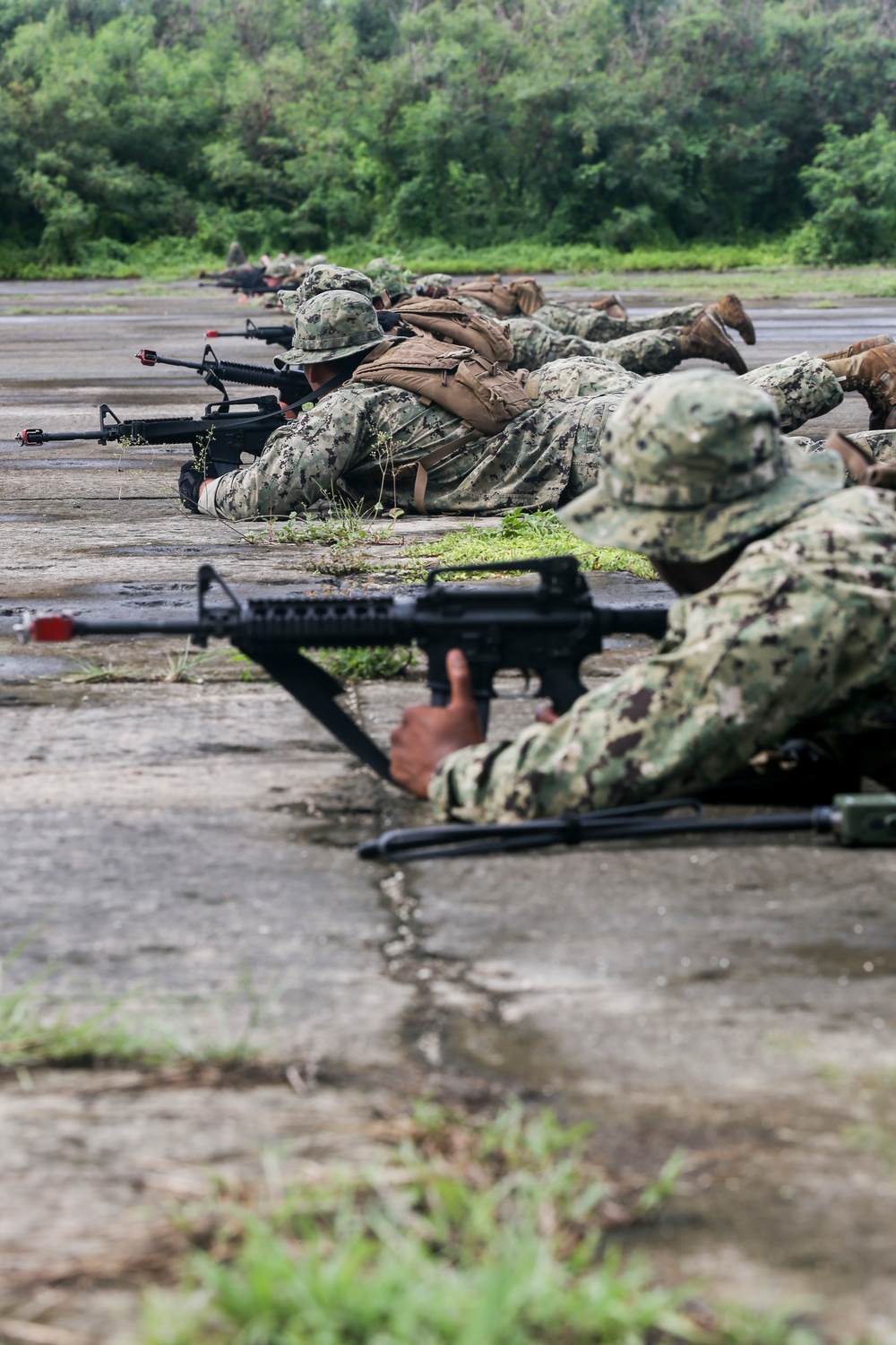 Valiant Shield 16: Kilo 3/3 Marines Conduct Airfield Seizure