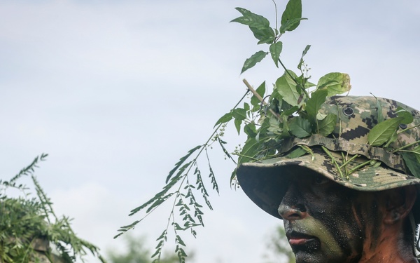 Valiant Shield 16: Kilo 3/3 Marines Conduct Airfield Seizure