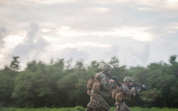 Valiant Shield 16: Kilo 3/3 Marines Conduct Airfield Seizure