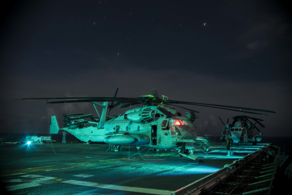 USS Bonhomme Richard (LHD-6) CH-53E night maintenance