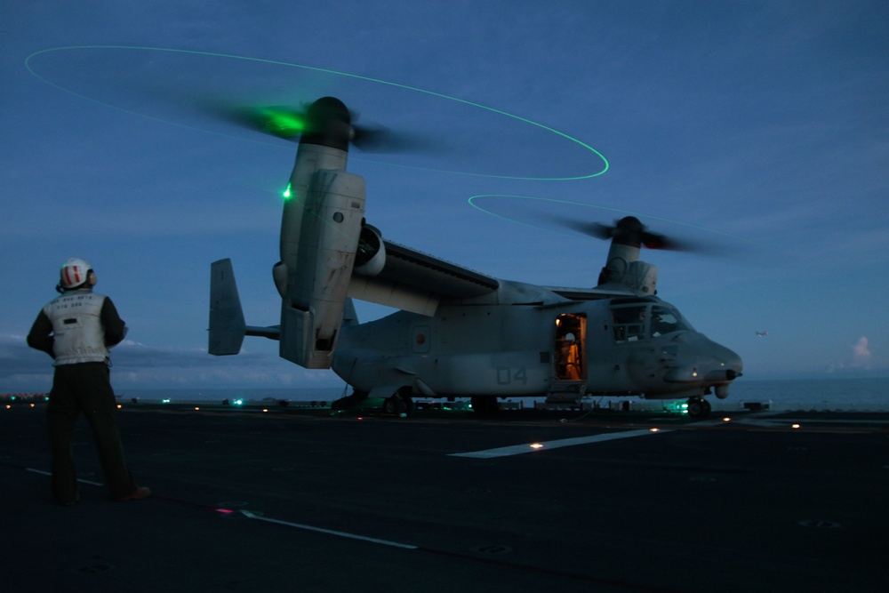 Ospreys take flight during VS 16