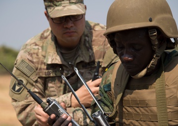 U.S. Army turns Rwandan soldiers into lifesavers