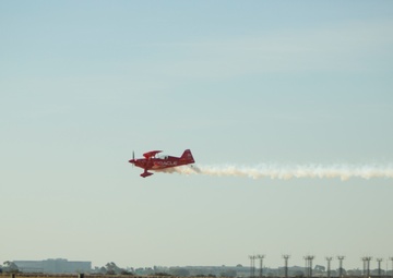 Sean D. Tucker entertains at 2016 MCAS Miramar Air Show