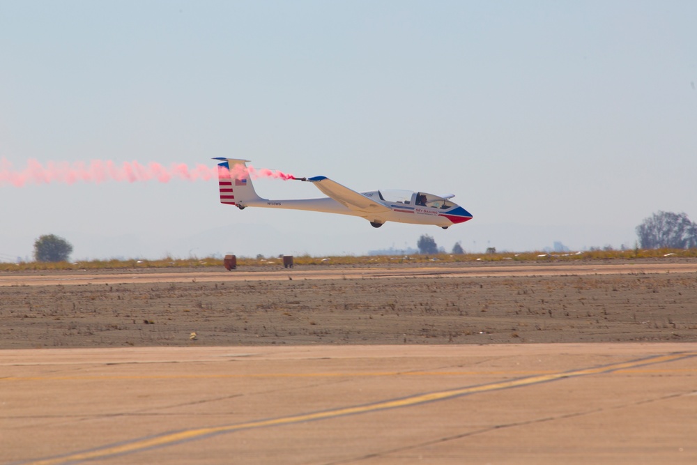 Garrett Willat sails over spectators during 2016 MCAS Miramar Air Show