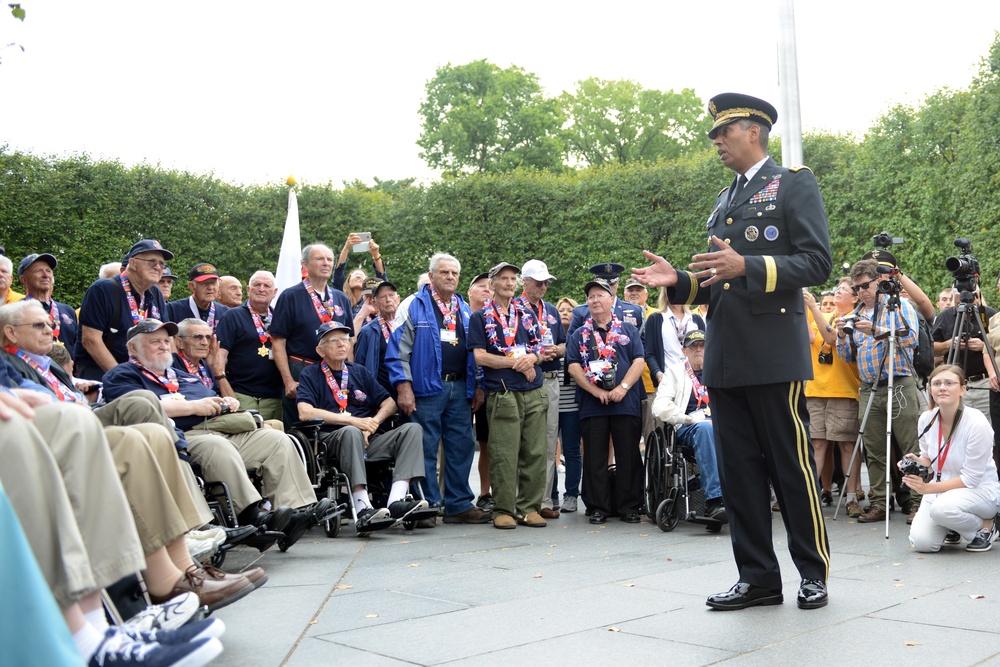 Blue Ridge Honor Flight visits Korean War Memorial