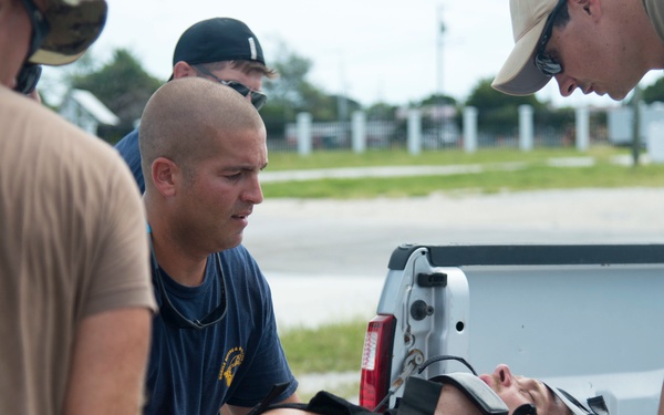 MDSU 2 Divers Conduct Dive Training (5 of 5)