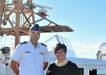 Yarmouth mayor visits Coast Guard Cutter Ocracoke