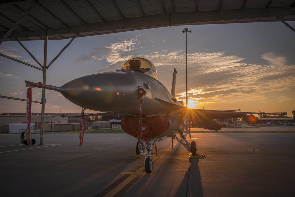 F-16 Sunrise