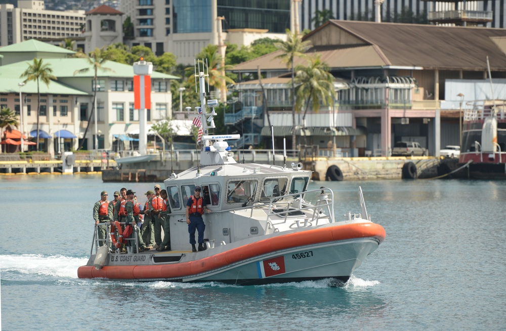 Coast Guard conducts training with Honolulu Police Department