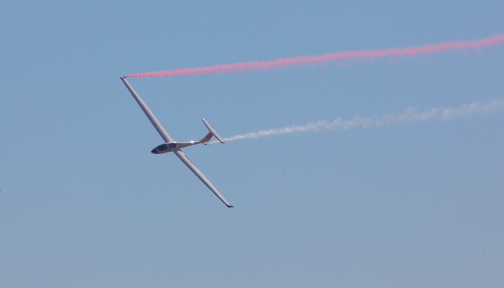 Garrett Willat sails over spectators during 2016 MCAS Miramar Air Show