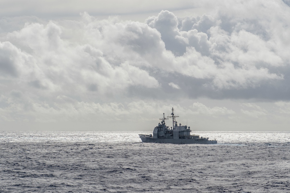 Carrier Strike Group Five and Expeditionary Strike Group Seven Valiant Shield 2016 PHOTOEX Formation