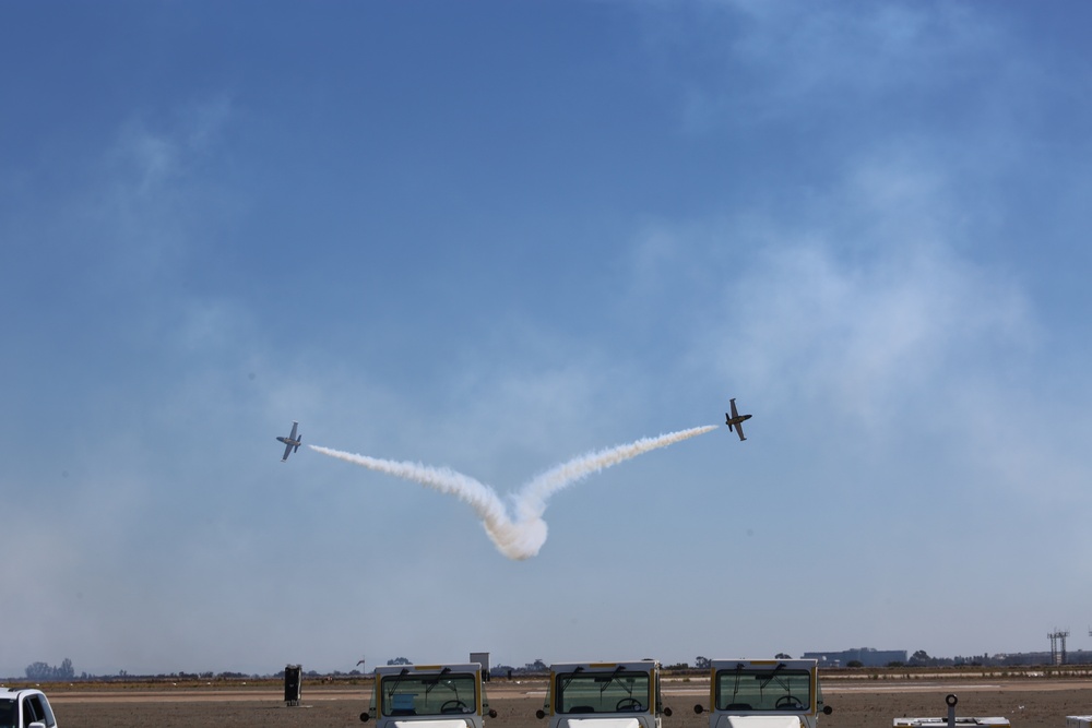 Breitling Jet Team performs at 2016 MCAS Miramar Air Show