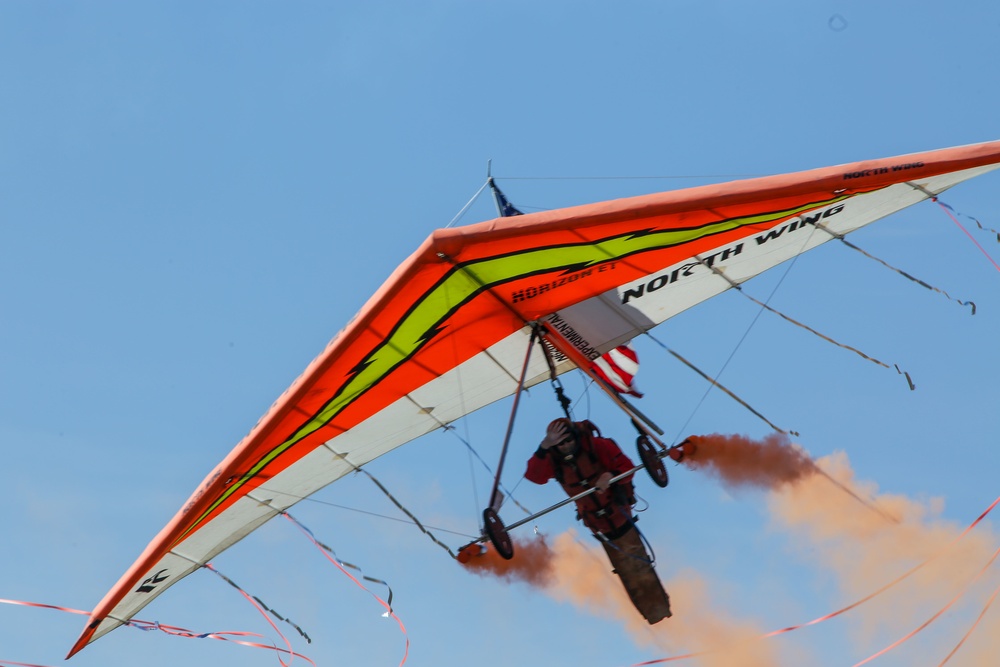 Buchanan demonstrates aerial skills at 2016 MCAS Miramar Air Show