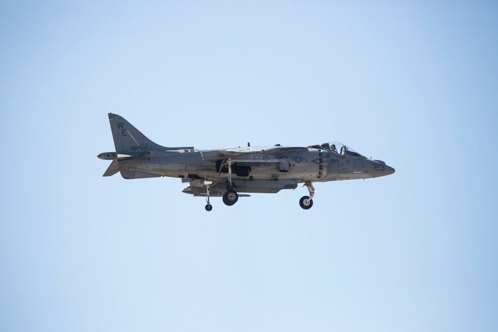 Harrier demonstrates capabilities during 2016 MCAS Miramar Air Show