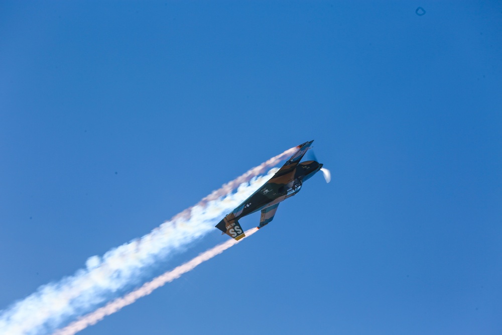 Romanian IAR-823 takes stage at 2016 MCAS Miramar Air Show