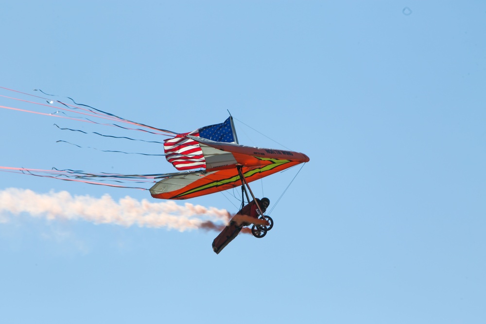Buchanan demonstrates aerial skills at 2016 MCAS Miramar Air Show