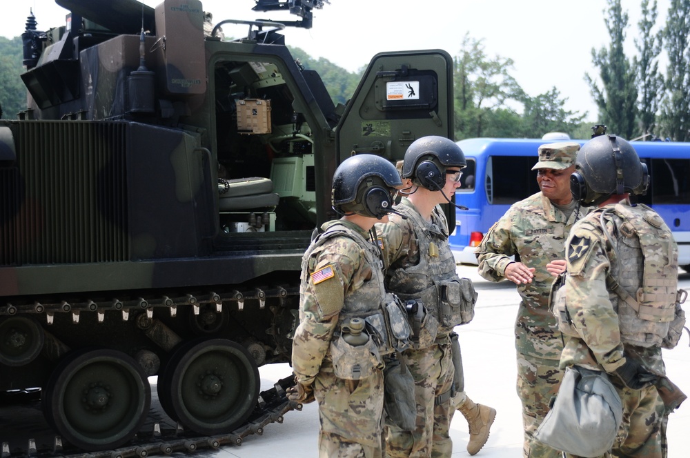 USFK Command Sgt. Maj. Payton visits Camp Casey