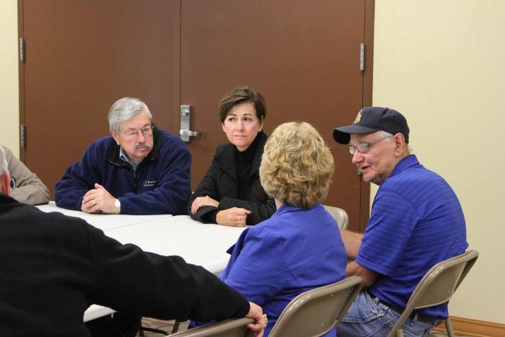Branstad, Reynolds and Orr travel to northeast Iowa to visit areas affected by 2016 Cedar River flooding.