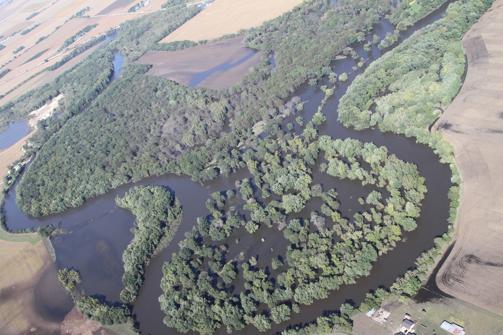 Branstad, Reynolds and Orr travel to northeast Iowa to visit areas affected by 2016 Cedar River flooding.