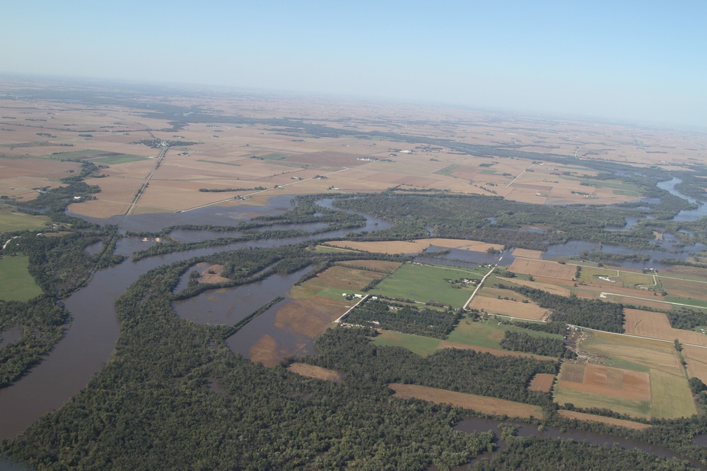 Branstad, Reynolds and Orr travel to northeast Iowa to visit areas affected by 2016 Cedar River flooding.