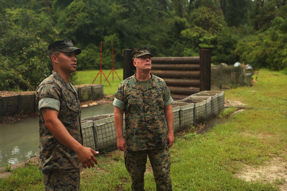 DVIDS - Images - 2d Marine Logistic Group CG visit [Image 2 of 9]