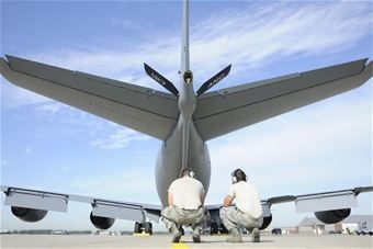 Pre-flight Check KC-135